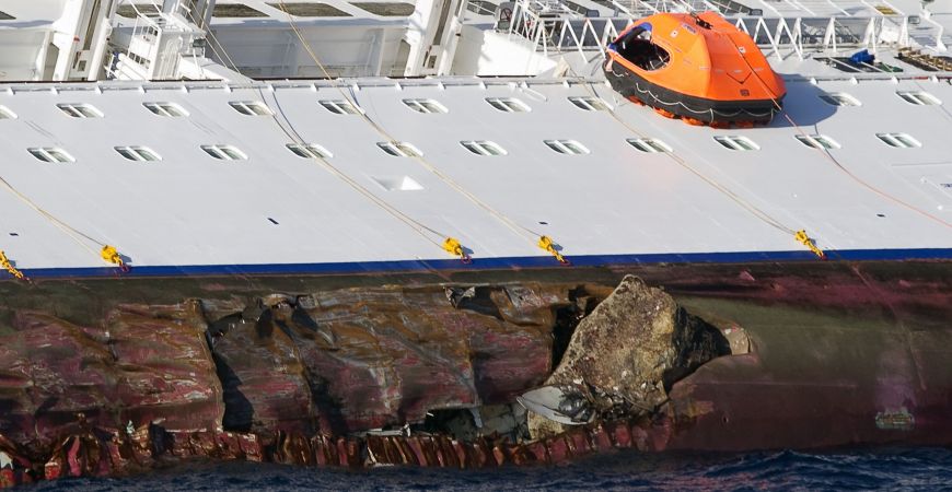 Trentadue persone persero la vista nell'urto della nave con uno scoglio